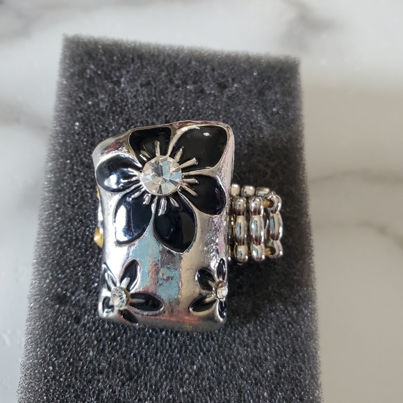 Silver Tone Adjustable Band Ring with Black Flowers & Rhinestones 💥3 for $24💥 - Picture 7 of 13